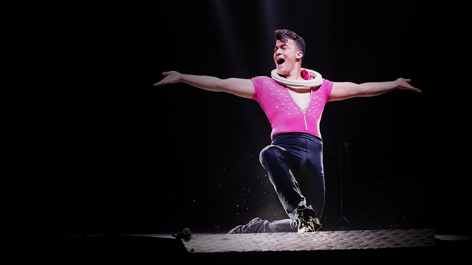 671x377-circo_moscou